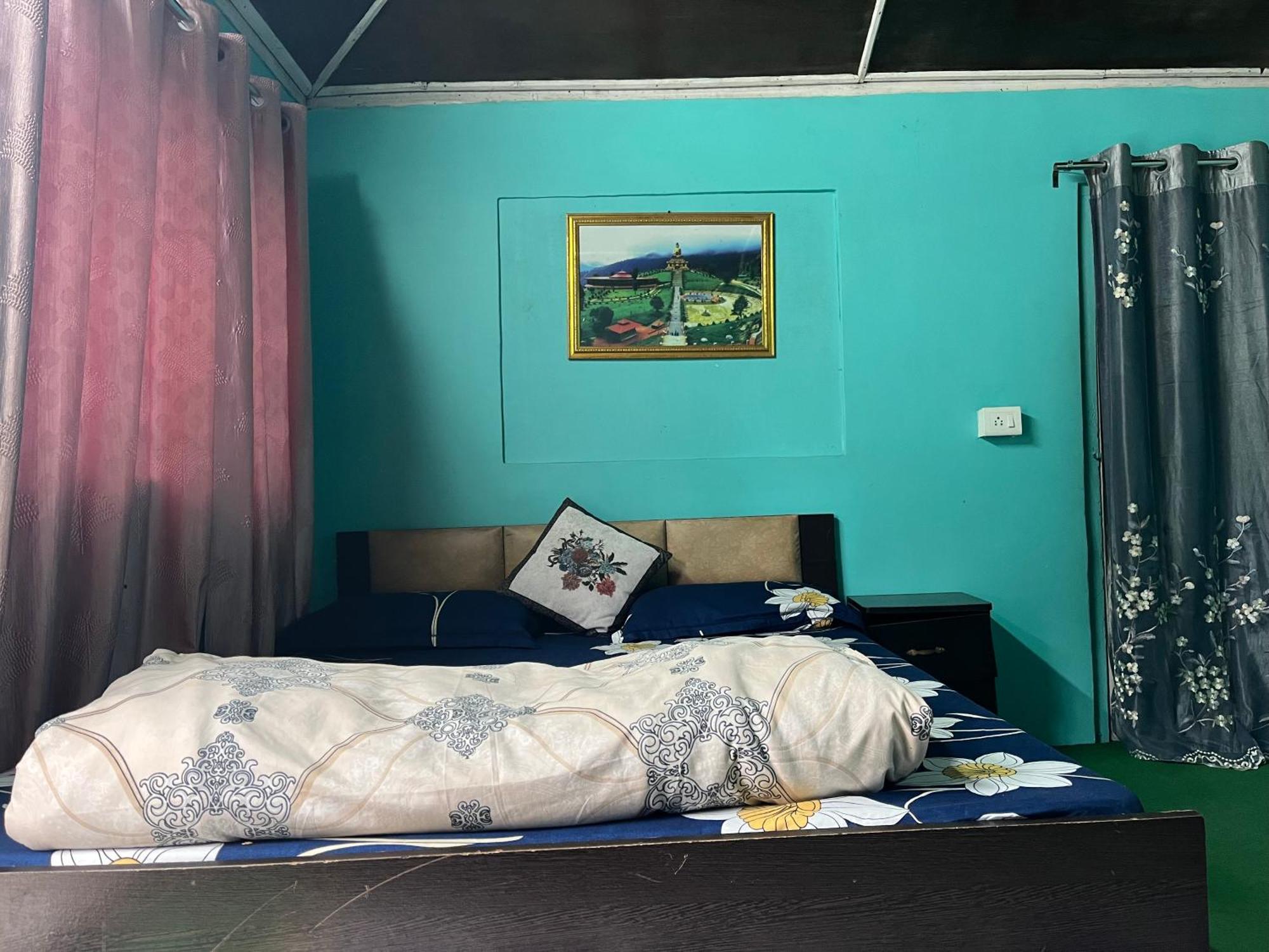Pradhan Homestay Mirik - Homestay Beside Mirik Lake Eksteriør bilde