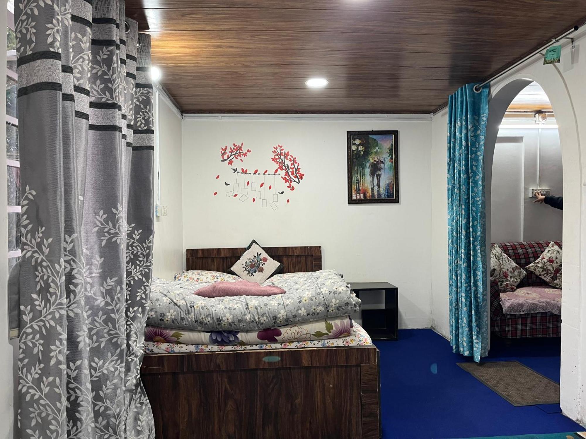 Pradhan Homestay Mirik - Homestay Beside Mirik Lake Eksteriør bilde